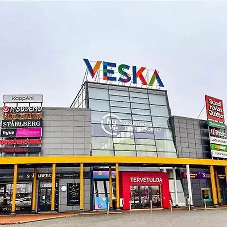 Modern Near Tampereen Messukeskus, With Own Private And Free Parking