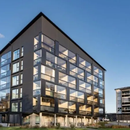 Apartment Modern Near Tampereen Messukeskus, With Own Private And Free Parking Tampere