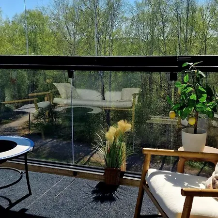 Modern Near Tampereen Messukeskus, With Own Private And Free Parking Apartment Tampere