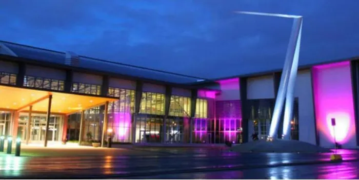 Modern Near Tampereen Messukeskus, With Own Private And Free Parking *